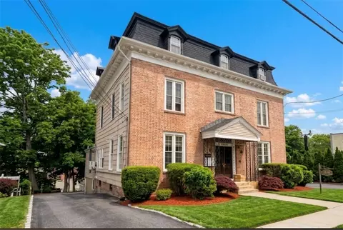 4646 Post Rd #5, East Greenwich, RI 02818