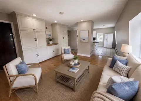 4646 Post Rd #5, East Greenwich, RI 02818