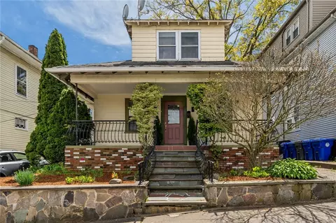 118 Porter St, Providence, RI 02905