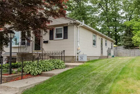 68 Brookside Ave, North Providence, RI 02911