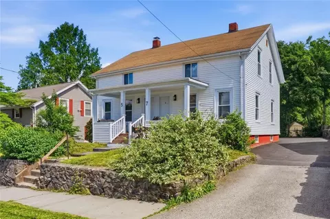 5 Nelson St, East Providence, RI 02916