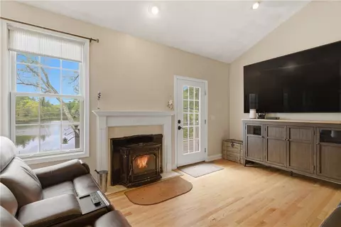 Living - 122 Spring Grove Rd, Glocester, RI 02814 photo 4 of 4