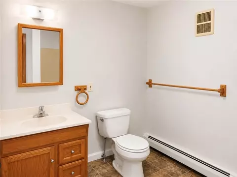 Bath - 9 Michael Dr, Bristol, RI 02809 photo 2 of 2
