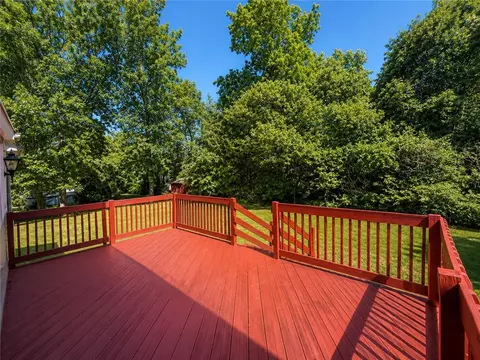 Exterior - 9 Michael Dr, Bristol, RI 02809 photo 3 of 6