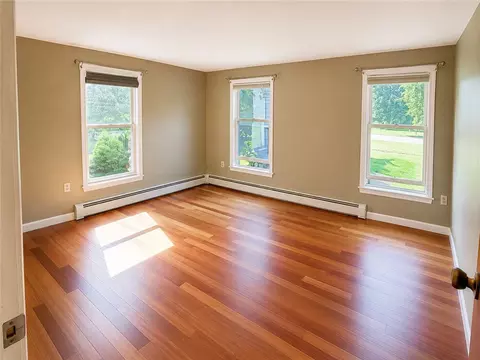 Bedroom - 9 Michael Dr, Bristol, RI 02809 photo 1 of 4