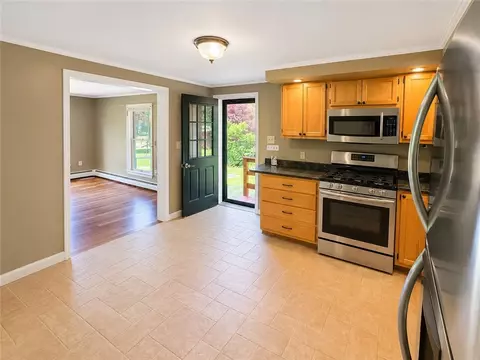 Kitchen - 9 Michael Dr, Bristol, RI 02809 photo 3 of 3