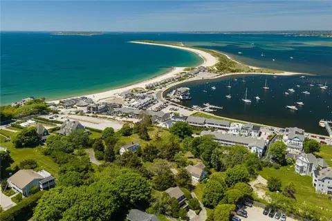 View/Area - 8 Chapel Pl, Westerly, RI 02891 photo 2 of 11