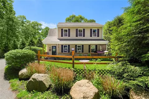 193 Lake Washington Dr, Glocester, RI 02814