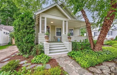 139 Sheffield Ave, Pawtucket, RI 02860