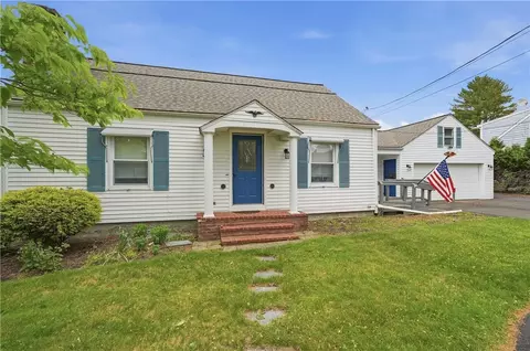 24 Seymour Street St, Warren, RI 02885