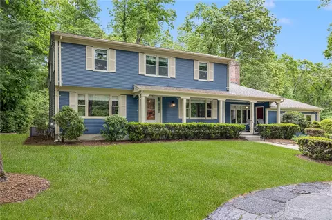 30 Abigail St, Warwick, RI 02886