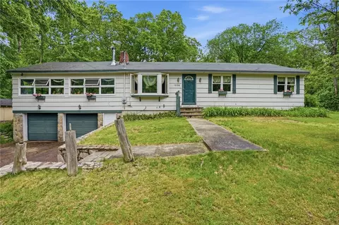 1556 Harkney Hil Rd, Coventry, RI 02816