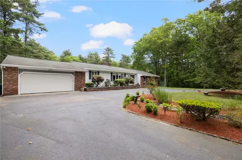148 Town Farm Rd, Coventry, RI 02816