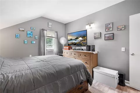 Bedroom - 56 Cottage St, Warwick, RI 02886 photo 2 of 9