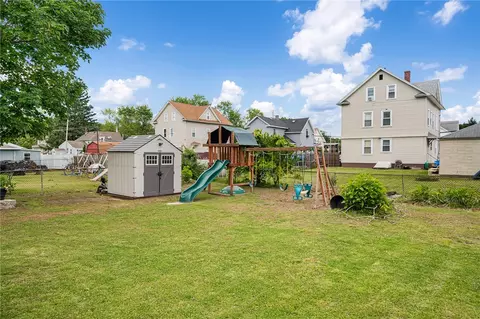 Exterior - 56 Cottage St, Warwick, RI 02886 photo 4 of 8