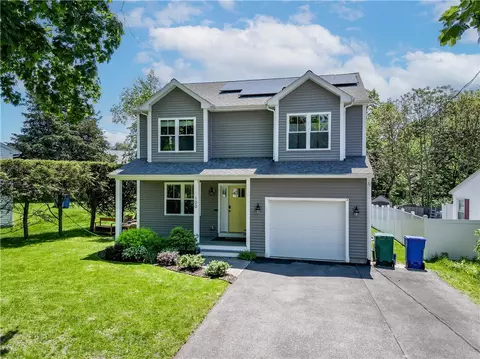 100 E View Ave, Cranston, RI 02920