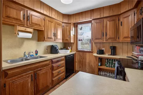 Kitchen - 277 Ward St, Woonsocket, RI 02895 photo 3 of 5