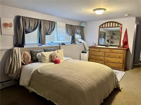 Bedroom - 88 Glenbrook Rd, Warwick, RI 02889 photo 8 of 8