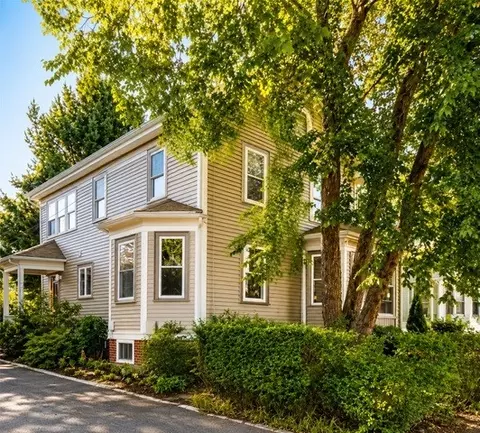 217 Fourth St, Providence, RI 02906