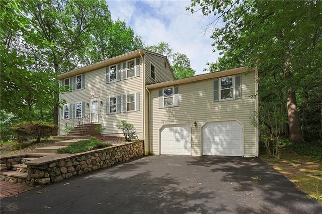 16 Blacksmith Rd, Cumberland, RI 02864