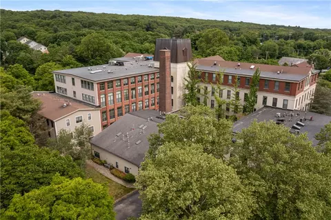 15 Higgins St #108, Smithfield, RI 02917
