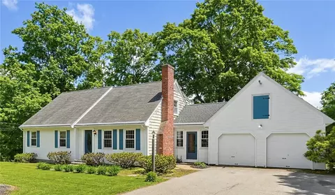 281 Scott Rd, Cumberland, RI 02864