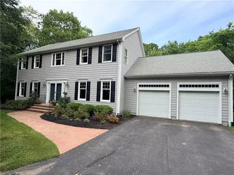 31 Parsons Ln, West Kingston, RI 02892