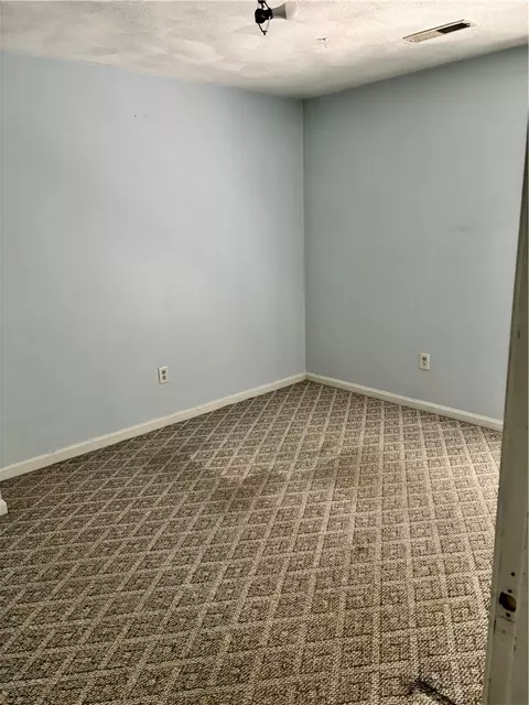 4 Wicks Ct, Warwick, RI 02886 photo 6