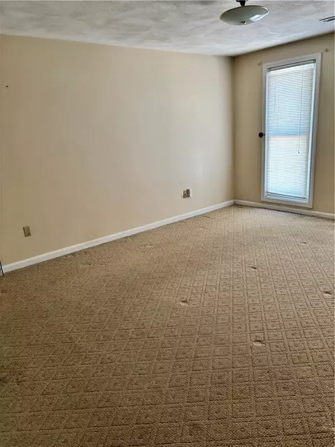4 Wicks Ct, Warwick, RI 02886 photo 7