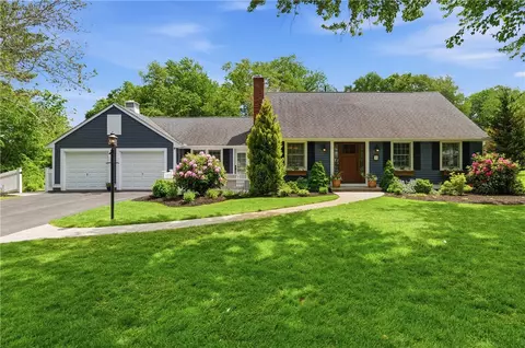 1 Blacksmith Rd, Lincoln, RI 02865