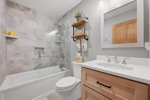 Bath - 18 Fallon Trl, Westerly, RI 02891 photo 2 of 2