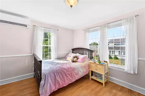 Bedroom - 21 Euston Ave, Cranston, RI 02910 photo 3 of 4