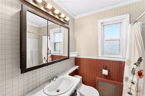 Bath - 21 Euston Ave, Cranston, RI 02910 photo 2 of 3
