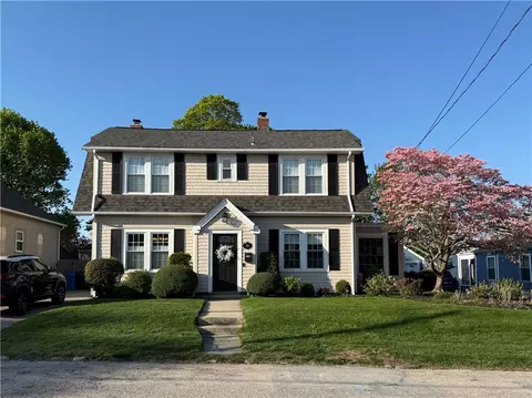 21 Euston Ave, Cranston, RI 02910