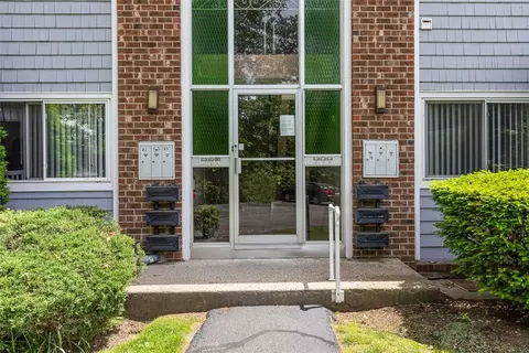 494 Putnam Pike #A9, Greenville, RI 02828