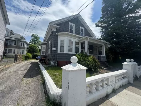 227 Rathbun St, Woonsocket, RI 02895