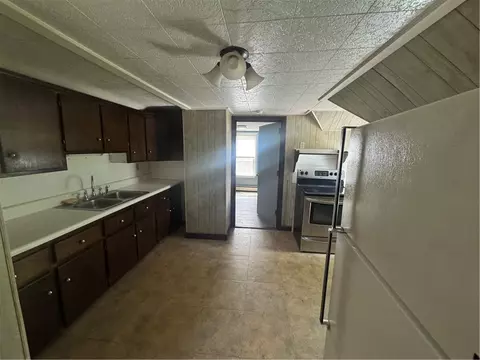 227 Rathbun St, Woonsocket, RI 02895
