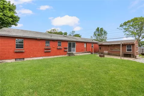 Exterior - 145 Crane St, Warwick, RI 02889 photo 3 of 3