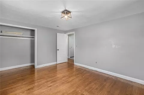 Bedroom - 145 Crane St, Warwick, RI 02889 photo 3 of 5