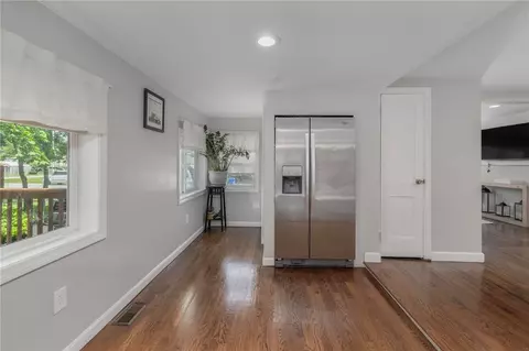 Entry Way - 143 Endicott Dr, Warwick, RI 02886 photo 3 of 4