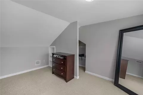 Bedroom - 143 Endicott Dr, Warwick, RI 02886 photo 5 of 5