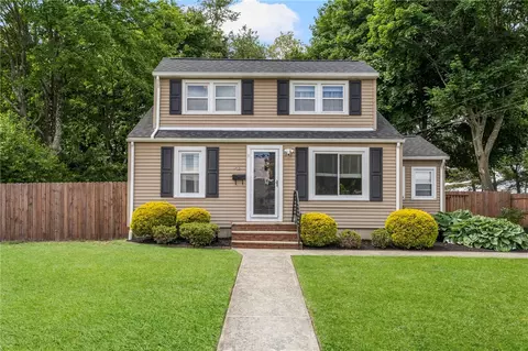 Exterior - 143 Endicott Dr, Warwick, RI 02886 photo 2 of 14