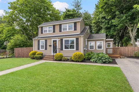 Exterior - 143 Endicott Dr, Warwick, RI 02886 photo 4 of 14