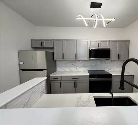 88 Mill St #104, Woonsocket, RI 02895