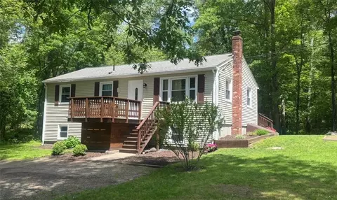 210 Keach Pond Dr, Glocester, RI 02814