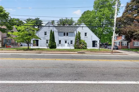 520 Providence St, West Warwick, RI 02893
