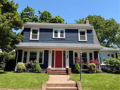 632 East Ave, Pawtucket, RI 02860