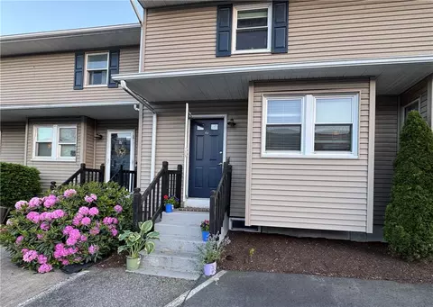 169 Courtland St #6, Providence, RI 02909