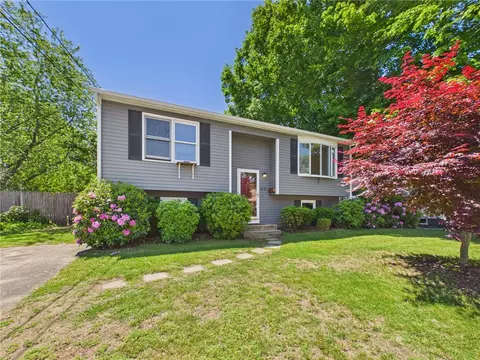 112 Longmeadow Ave, Warwick, RI 02889