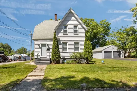 9 Gardner Ave, Cranston, RI 02910